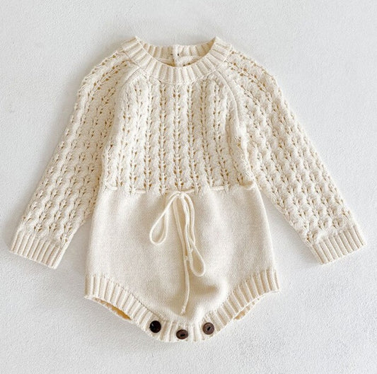 Vestido de arpía de manga larga con cintura hueca de punto para niña