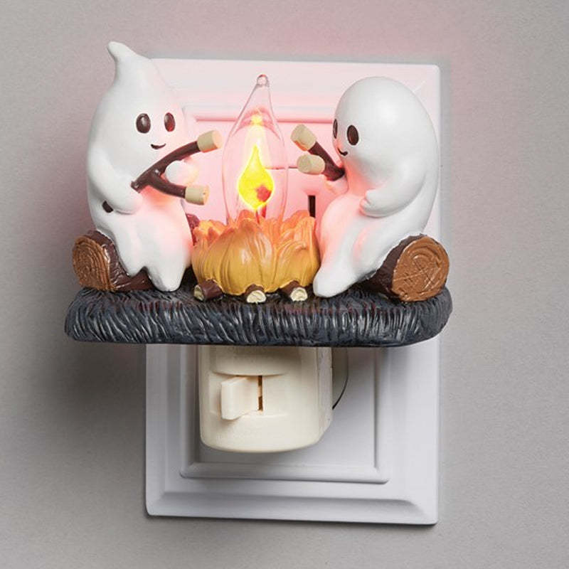 2024 Ghost Campfire Flickering Nightlight 2 Ghosts Roasting Plug Wall Spooky Fire Marshmallow Night Light For Halloween Decor